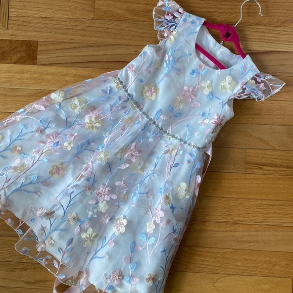 Formal dress 4T -worn once - Picture 1 of 2